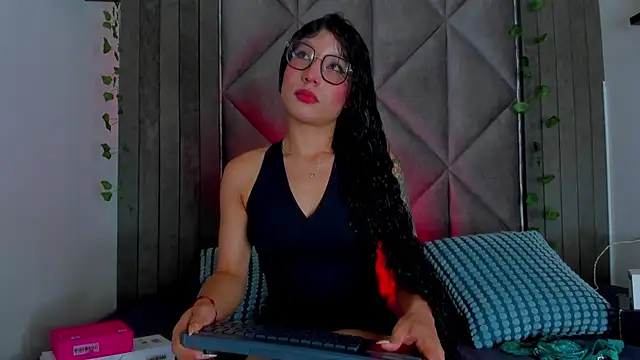 Snapshot of BriaConner_ chatting on July 2026 03:02:01 AM BriaConner online show from July 2026 03:02:01 AM