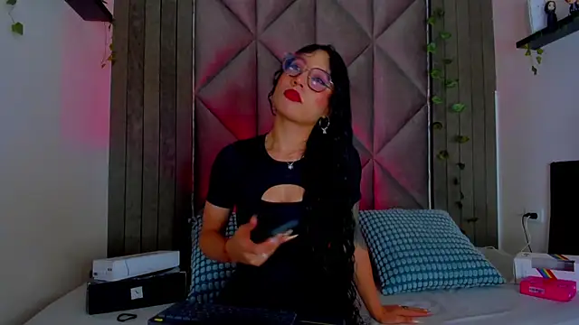 Snapshot of BriaConner_ chatting on July 2026 02:26:02 AM BriaConner online show from July 2026 02:26:02 AM