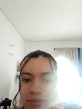 Snapshot of helen_kinett chatting on April 2026 02:55:02 PM helen kinett online show from April 2026 02:55:02 PM