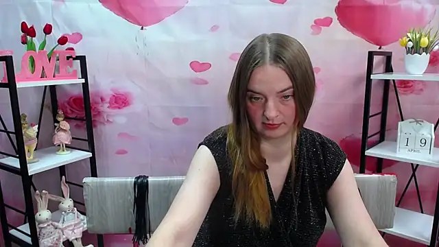 FreyaDak online show from April 2026 06:10:01 PM