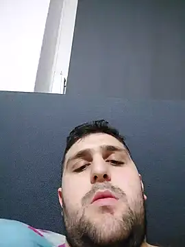 kussaufdie nuss online show from December 2024 03:36:02 PM