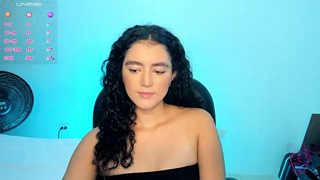Snapshot of Adhara-zanne chatting on June 2026 10:45:02 PM Adhara-zanne online show from June 2026 10:45:02 PM