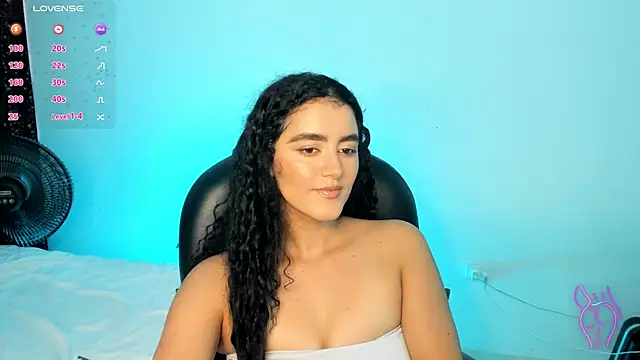 Snapshot of Adhara-zanne chatting on June 2026 02:04:02 PM Adhara-zanne online show from June 2026 02:04:02 PM