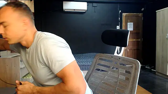 Snapshot of heilgarbest chatting on March 2026 07:36:02 AM heilgarbest online show from March 2026 07:36:02 AM