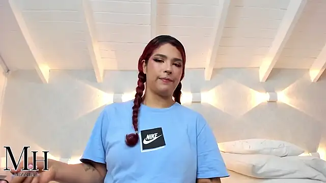 MizzHell online show from November 2025 12:44:02 PM