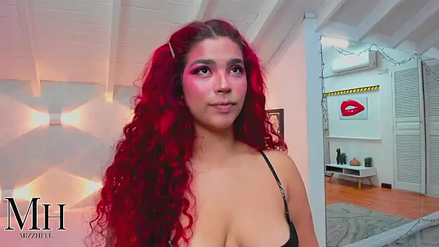 MizzHell online show from February 2026 03:48:01 AM