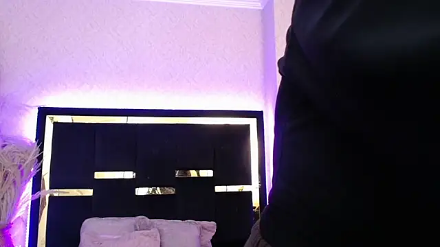 Bunny O online show from March 2026 12:37:02 AM