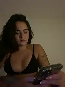 rebeccaareys online show from January 2025 12:39:01 AM