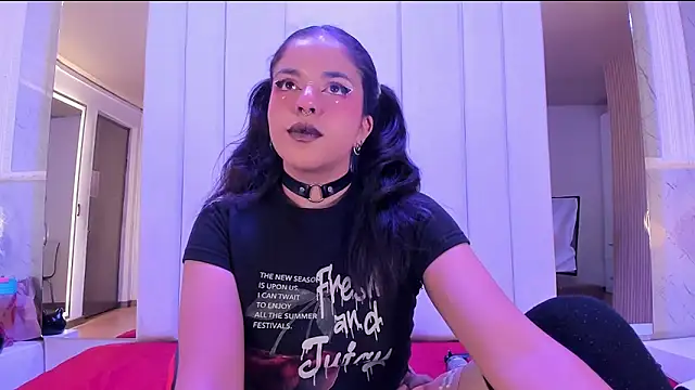 ivannabellini online show from April 2026 01:58:02 PM