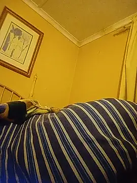 Snapshot of bustybillies chatting on June 2026 04:10:02 AM bustybillies online show from June 2026 04:10:02 AM