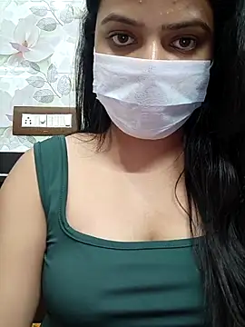 Myloveurvi online show from April 2026 10:14:02 AM