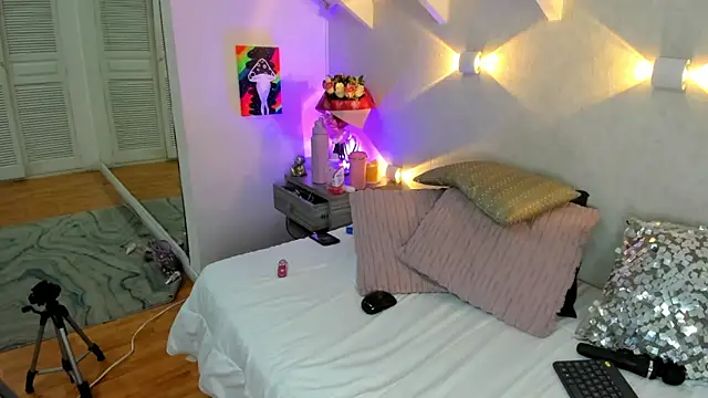 Martina Miiller online show from March 2026 03:51:02 PM