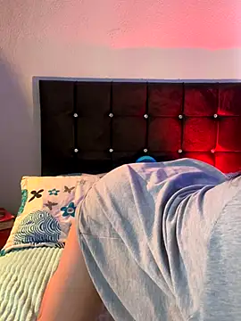 Kitty arts online show from November 2025 07:46:02 PM