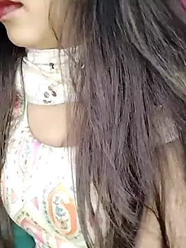 Sreya213 online show from January 2025 06:33:01 AM