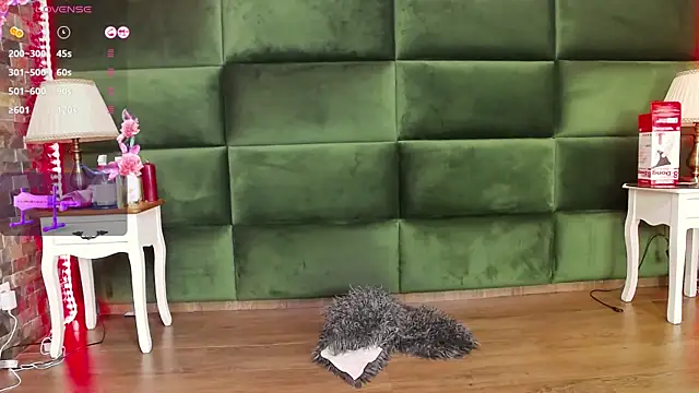 SelenSummer online show from November 2025 08:00:01 PM