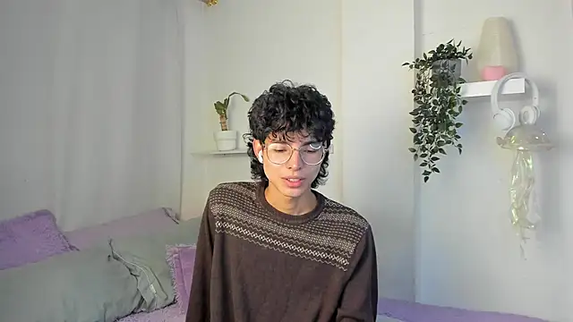 Snapshot of santy-kitty chatting on February 2026 12:40:02 AM santy-kitty online show from February 2026 12:40:02 AM