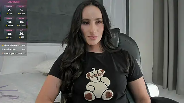 SaraGomez1 online show from April 2026 06:10:01 PM