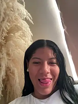 NiaBlanco online show from April 2026 07:11:02 PM