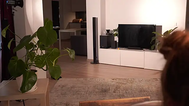 EsmaCrumbley online show from March 2026 04:35:01 AM