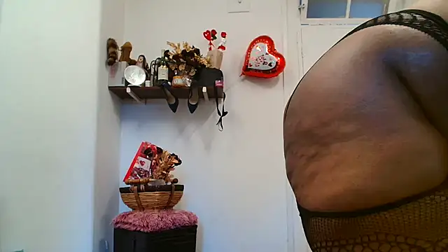 xTALLSEXYBUMx online show from March 2026 05:51:01 AM