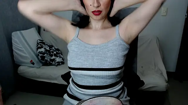 Snapshot of Laura-pervert chatting on July 2026 12:02:02 AM Laura-pervert online show from July 2026 12:02:02 AM