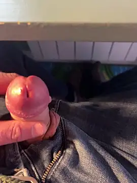  t0ni0  online show from February 2025 03:56:02 PM