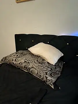 Gripperke00 online show from April 2026 01:43:02 PM