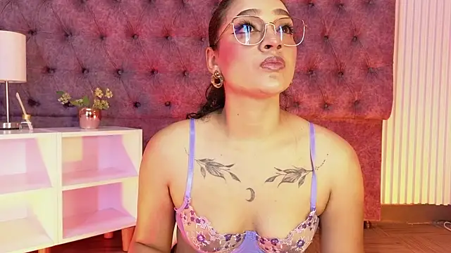 EMILYY FOXY online show from March 2026 06:57:02 PM