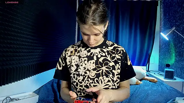 KIKI Krash online show from March 2026 10:08:02 AM