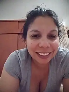 Snapshot of Carliina_Soussa chatting on June 2026 11:54:01 PM Carliina Soussa online show from June 2026 11:54:01 PM