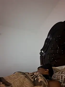 bigboytoy912 online show from April 2026 06:00:02 AM