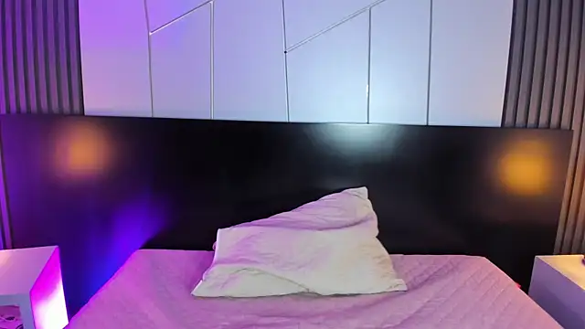 Snapshot of liz_goth chatting on December 2024 12:40:02 PM liz goth online show from December 2024 12:40:02 PM