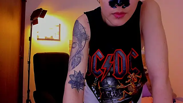 Charlee pink online show from April 2026 08:39:01 PM