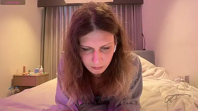 Alice Pinkhead online show from April 2026 09:18:01 AM