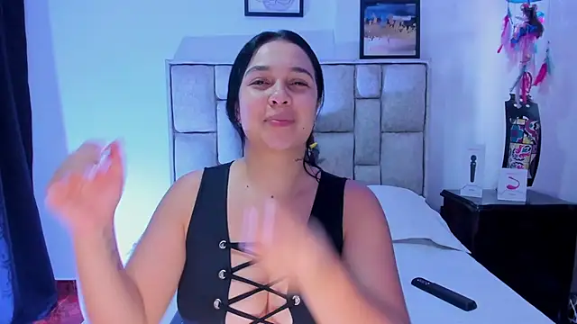 brianaGuzman online show from March 2026 07:54:02 PM