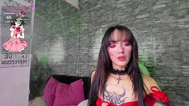 Snapshot of katt__black__ chatting on May 2026 08:28:01 PM katt black online show from May 2026 08:28:01 PM