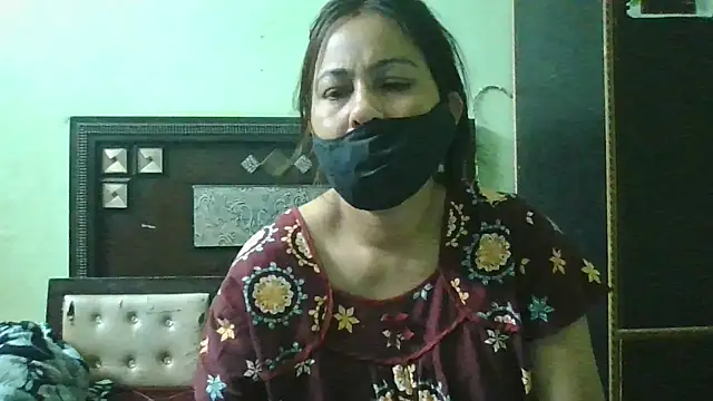 couplesuni online show from March 2026 10:53:01 AM