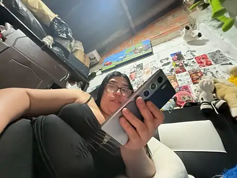 dafne19  online show from March 2026 06:28:02 AM