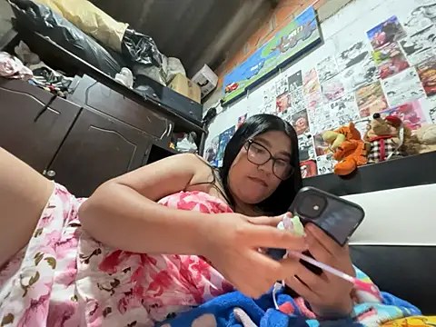 dafne19  online show from May 2026 04:17:01 AM