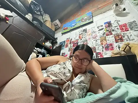 dafne19  online show from May 2026 06:18:02 AM