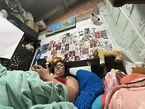 dafne19  online show from July 2026 11:07:02 PM