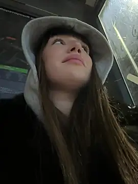 Sophie Avory online show from January 2026 03:03:01 PM