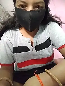 Snapshot of Hotty-Divya chatting on June 2026 07:44:02 AM Hotty-Divya online show from June 2026 07:44:02 AM