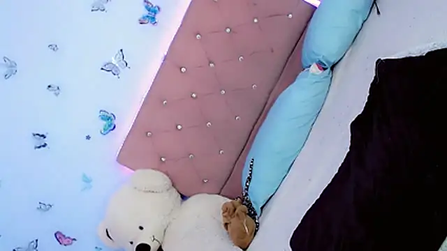 Riossvale online show from April 2026 07:31:02 PM