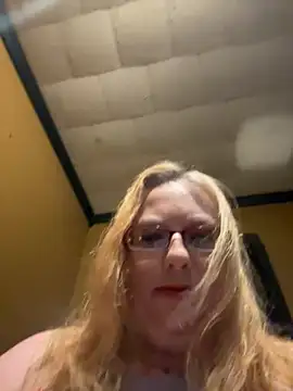 CherishWilliams online show from April 2026 06:27:02 AM
