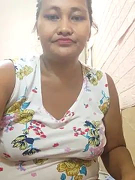 Sweetchuby1995 online show from April 2026 01:42:02 PM