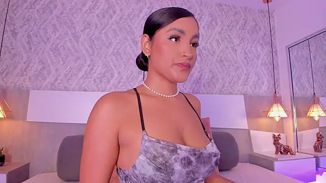 AishaPeyton online show from December 2025 04:14:02 PM