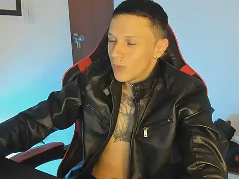 Snapshot of goodboy69l chatting on July 2026 06:13:02 PM goodboy69l online show from July 2026 06:13:02 PM