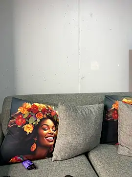 DrippinCaramelCutie online show from April 2026 10:20:01 PM