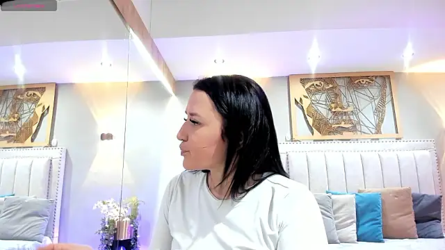  EmilyJireh  online show from March 2026 07:28:01 PM